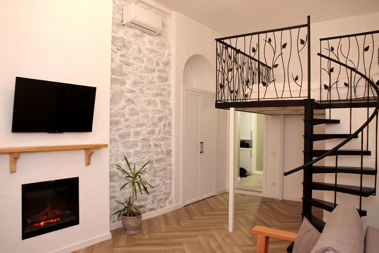 Historical Old City Apartament, Старе Місто , 2 Спальні, Балкон-Тераса, 85 Кв М Apartment Kamianets-Podilskyi Room photo